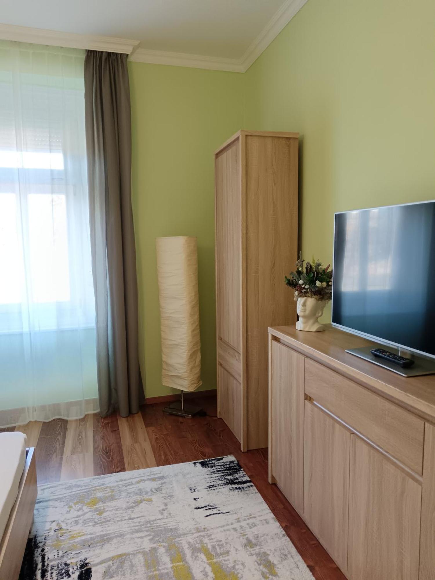Harsfa Apartman Мако Экстерьер фото